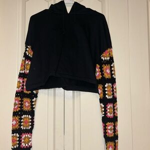 Forever 21 Black Knit Sleeve Cropped Hoodie